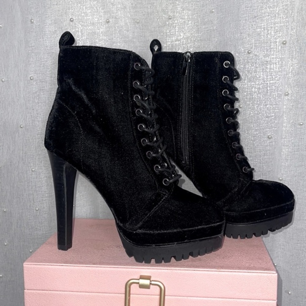 Aldo High Heel Lug-Sole Combat Lace-Up Booties black